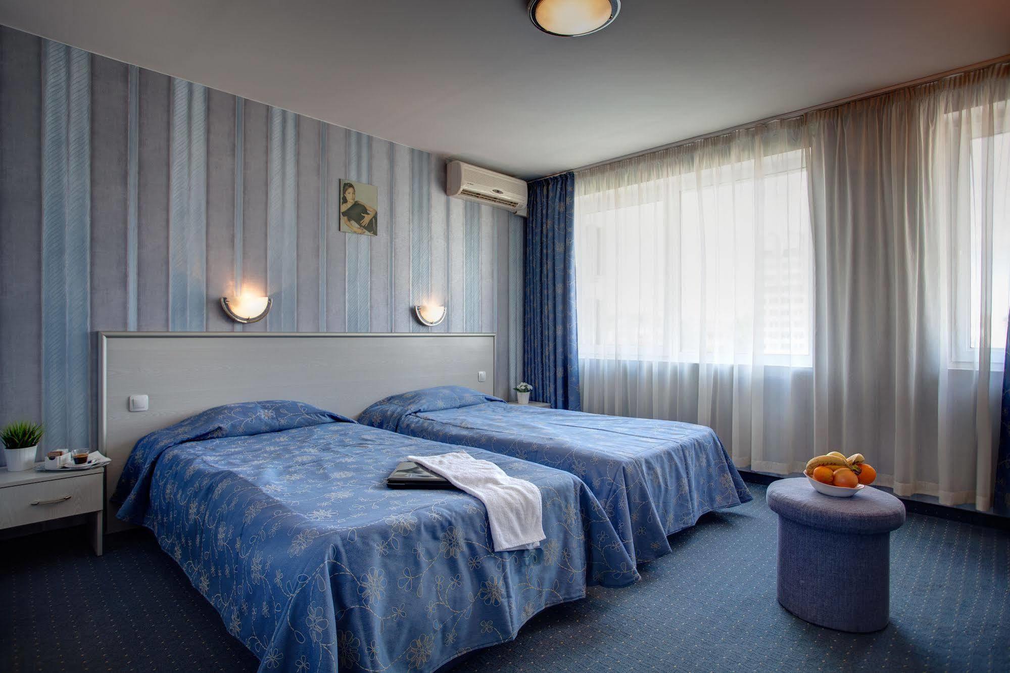 גורנה אוריאחוביצה Hotel Rahovets מראה חיצוני תמונה