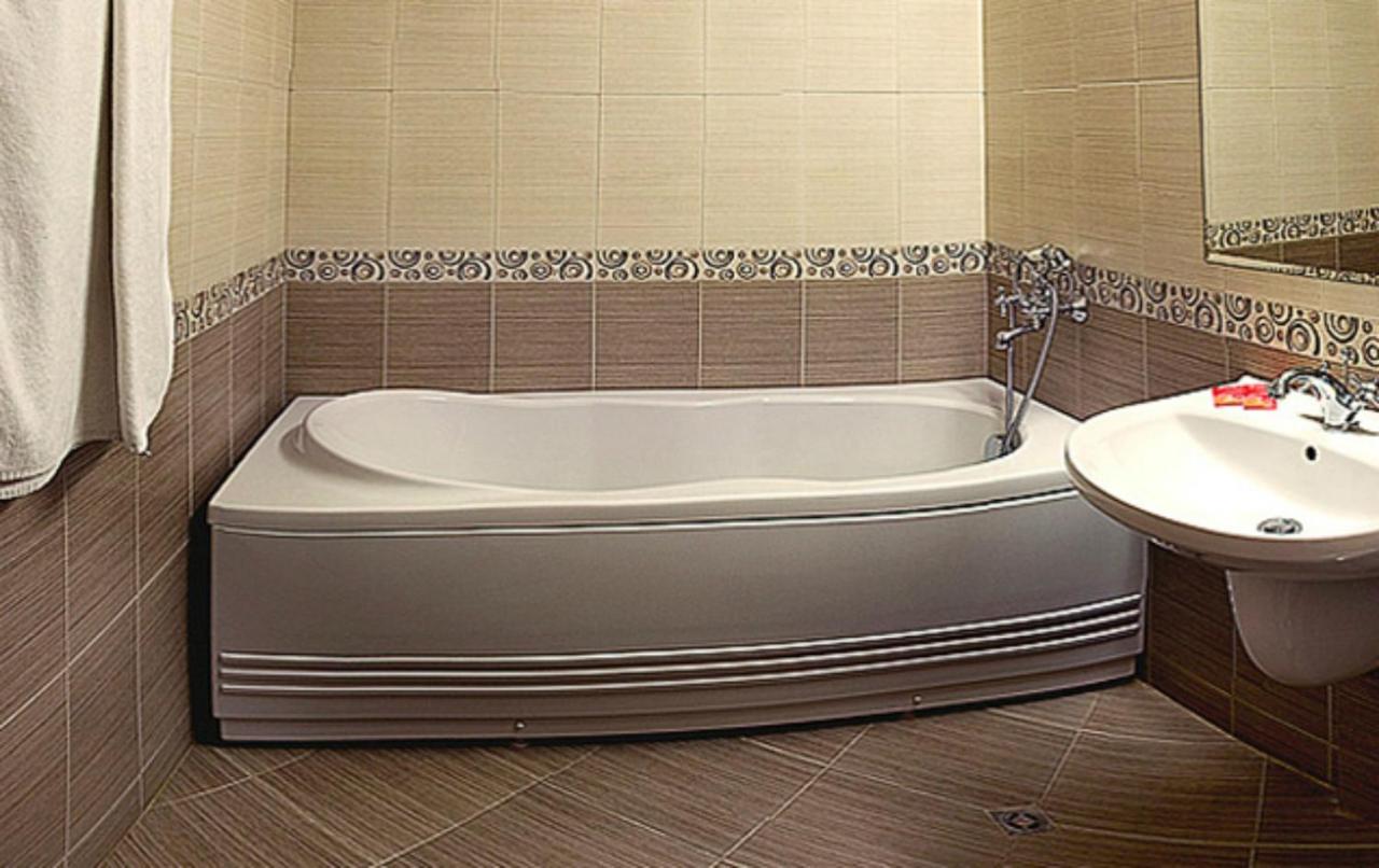 גורנה אוריאחוביצה Hotel Rahovets מראה חיצוני תמונה