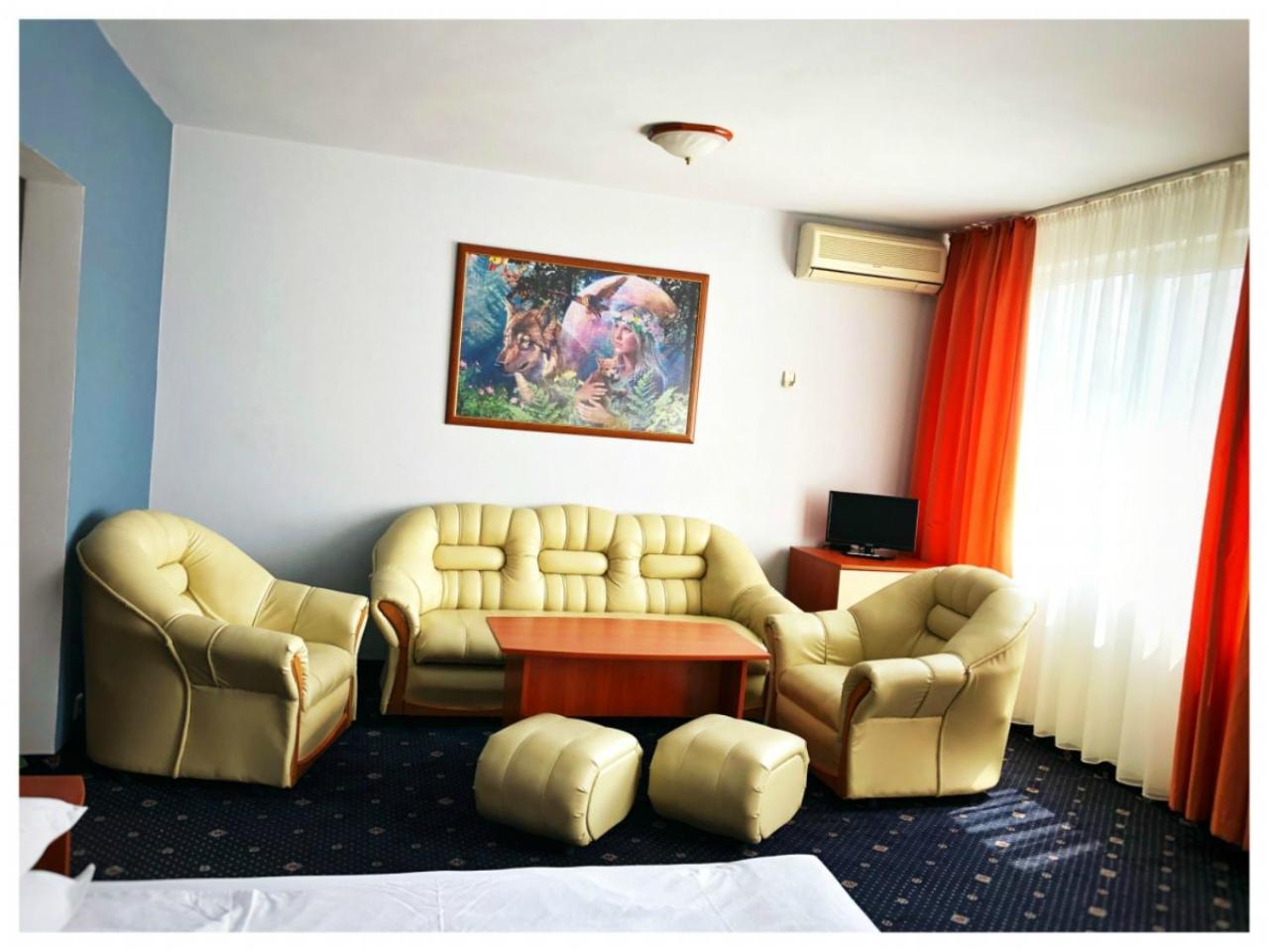 גורנה אוריאחוביצה Hotel Rahovets מראה חיצוני תמונה